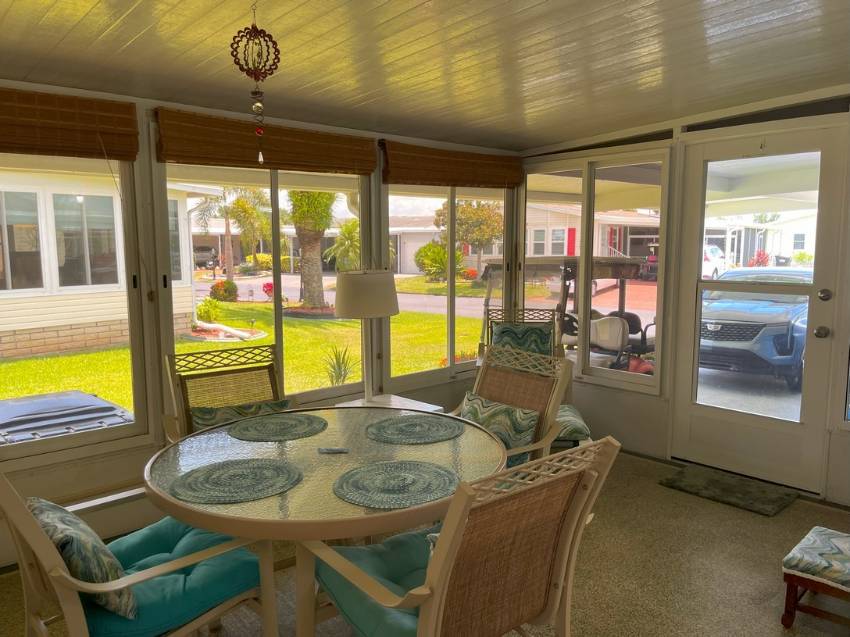 2408 Crooked Stick Drive a Winter Haven, FL Mobile or Manufactured Home for Sale